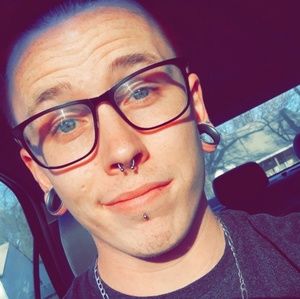 Meet your Posher, TheUnitResell